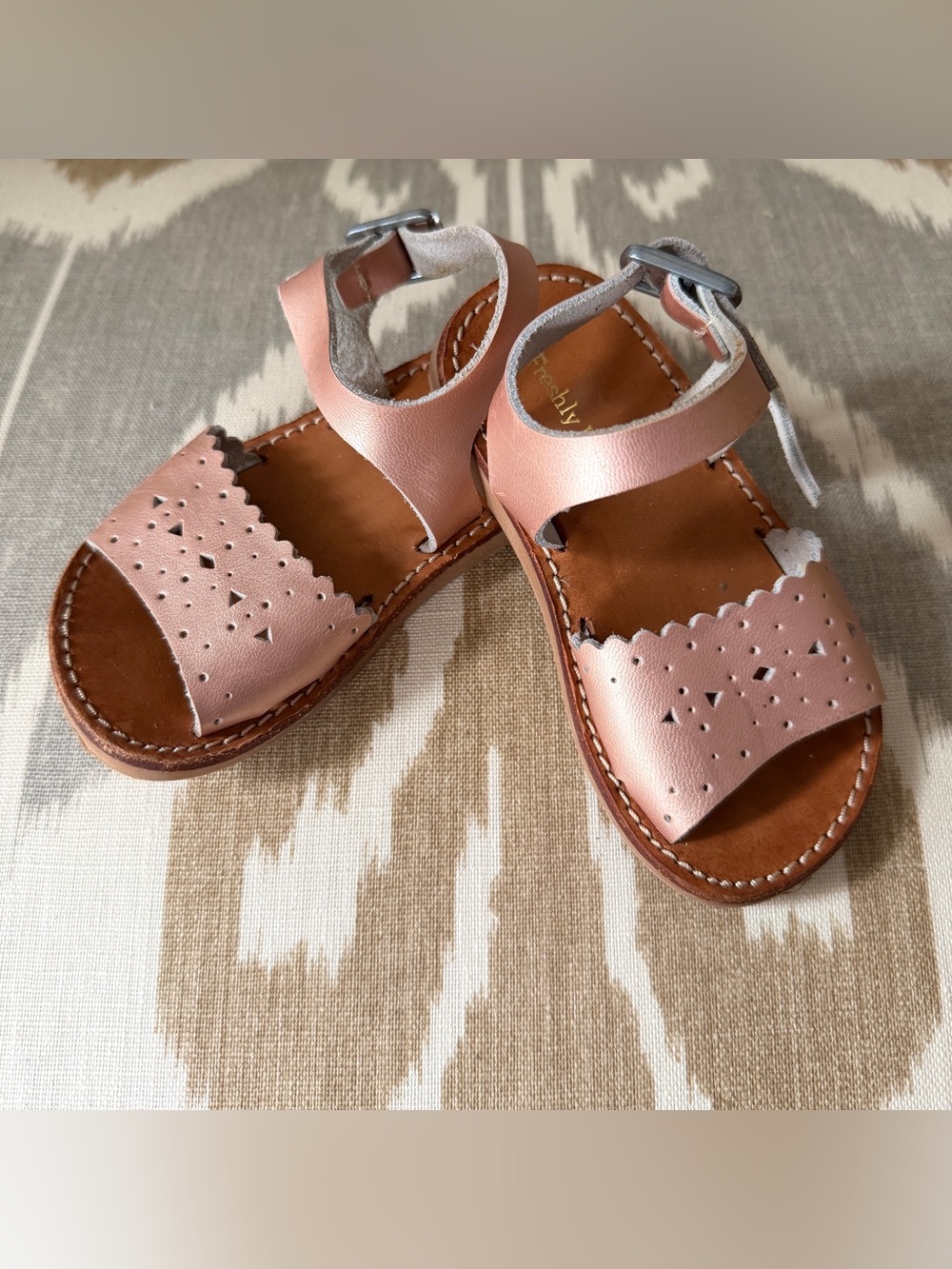5💕 Freshly Picked Rose Gold
Laguna Toddler Sandal Soft Leather Metallic Pink